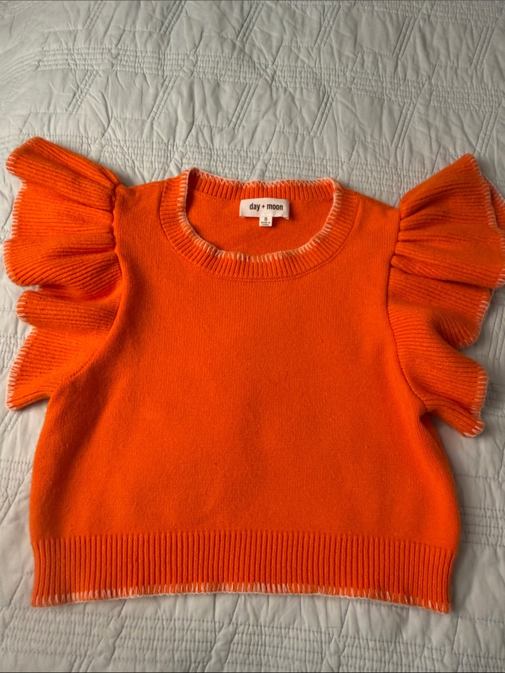 Day + Moon Orange cropped Ruffle Sleeve Sweater Top sz S